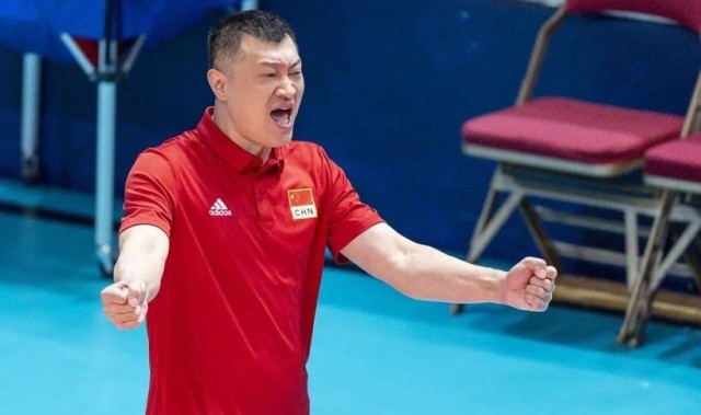 外网球迷也关注中国选帅！新主教练应培养新人，匡琦很有机会